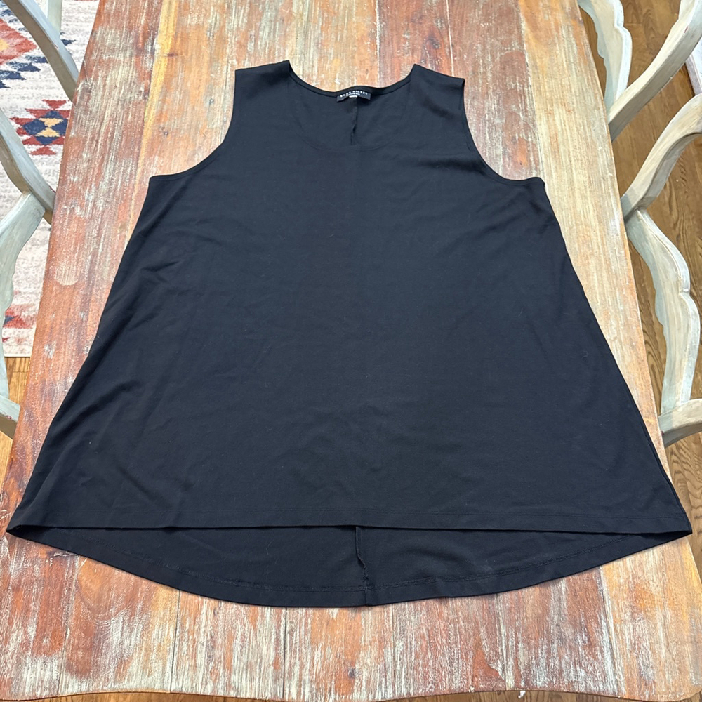 Bryn Walker Black Sleeveless Tunic Top 1X Scoop Neck